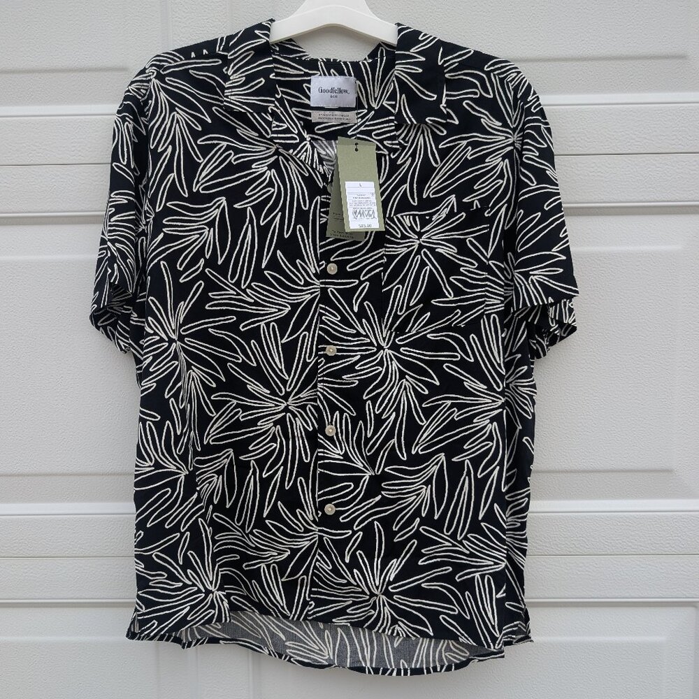NWT- Goodfellow & co soft flowy short sleeve button up- Large